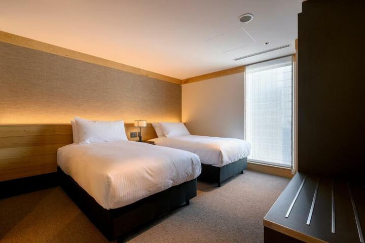 Room 38 of 122