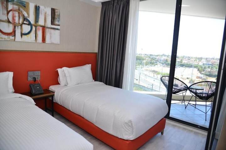 Room 3 of 18