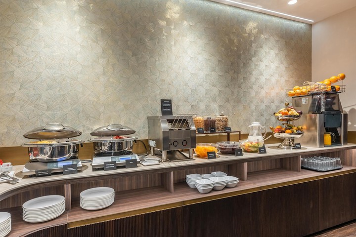 Breakfast/Coffee Service 97 of 110