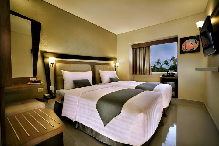 Room 10 of 25