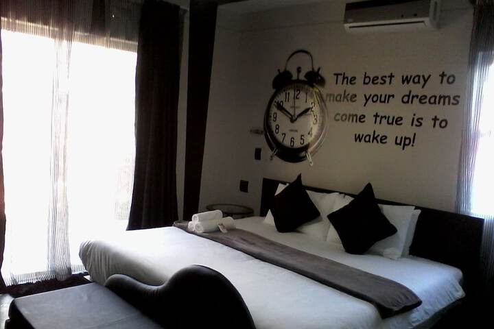 Room 7 of 47