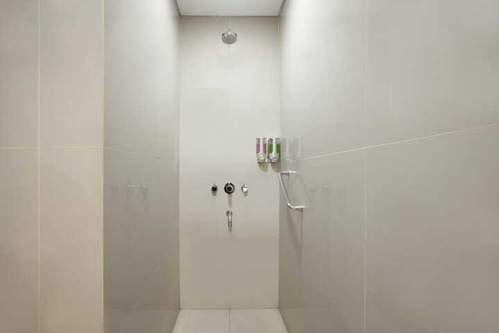 Room 16 of 39