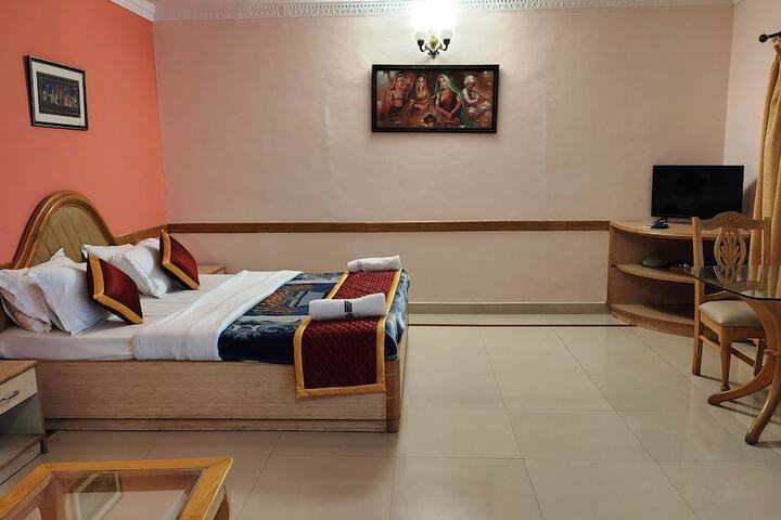 Room 16 of 55