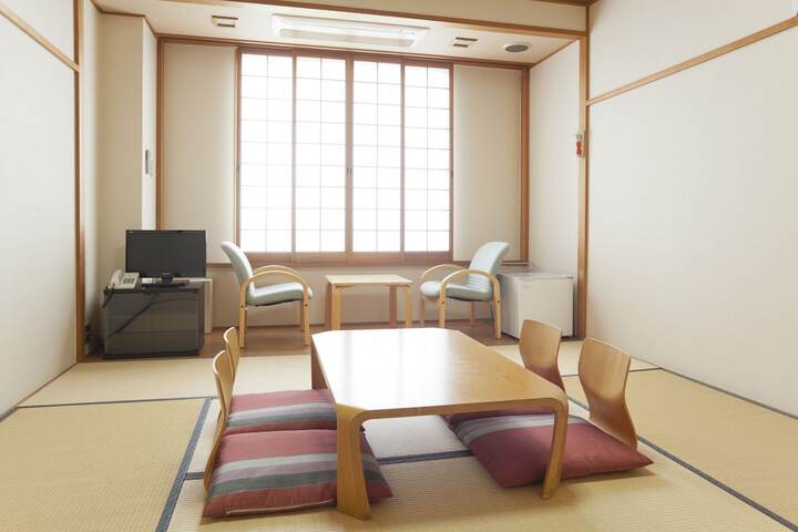 Room 7 of 39
