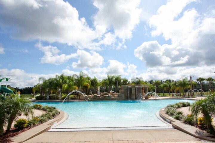 Pool 15 of 32