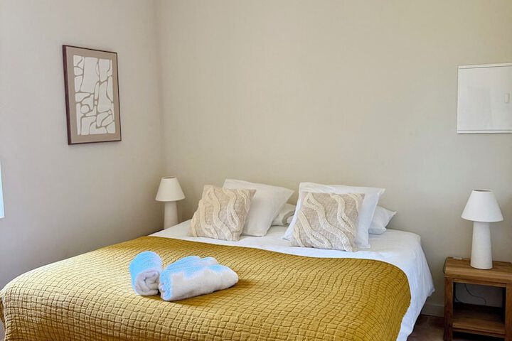 Room 12 of 28