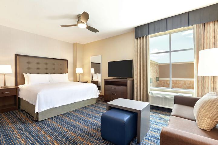 Room 14 of 36