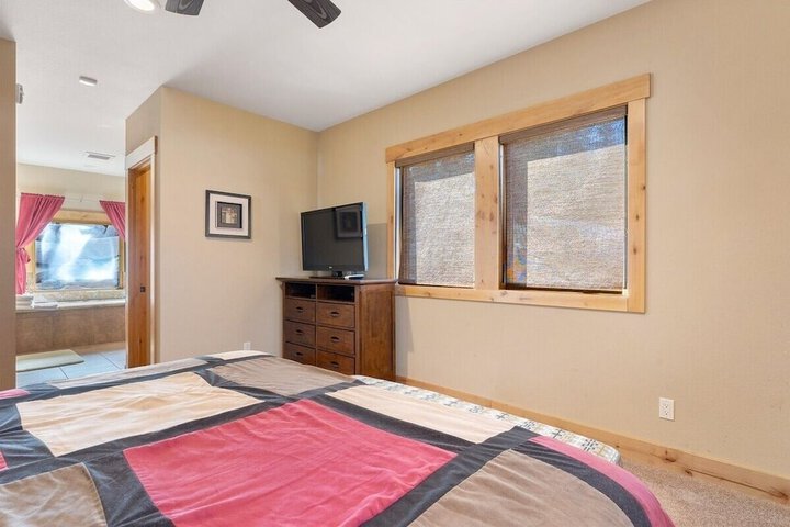 Room 3 of 57