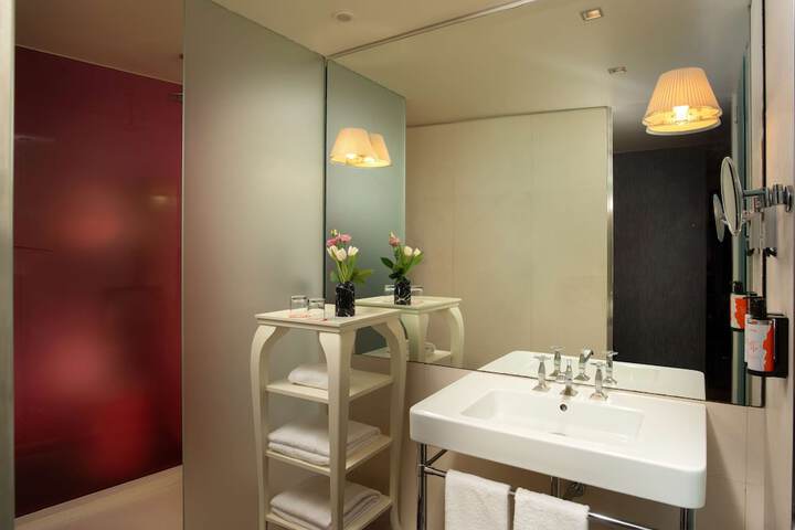 Clean Restrooms