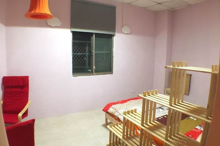 Room 2 of 16