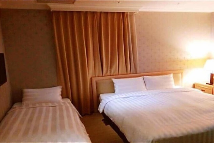 Room 18 of 51