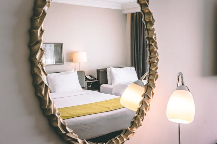 Room 10 of 47