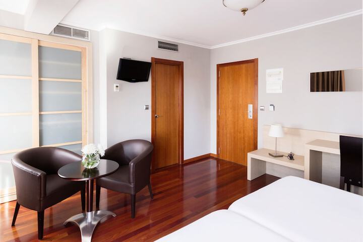 Room 35 of 58