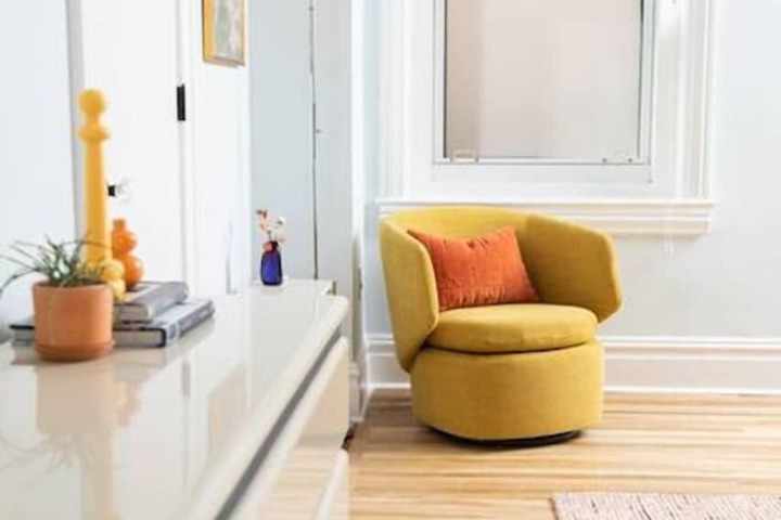 Room 49 of 83