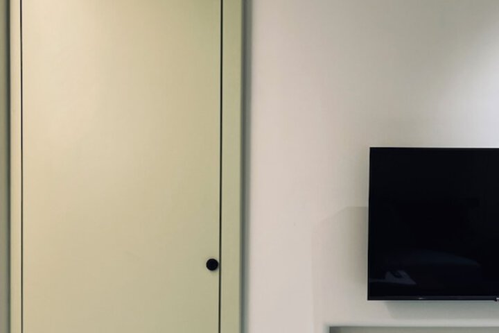 Room 7 of 32