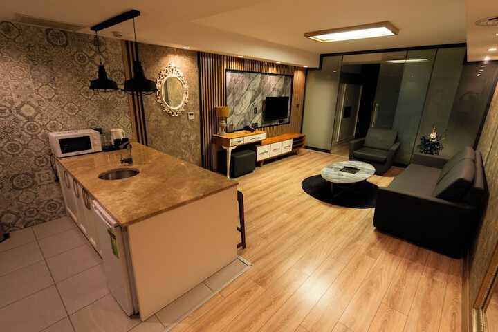 Room 61 of 149