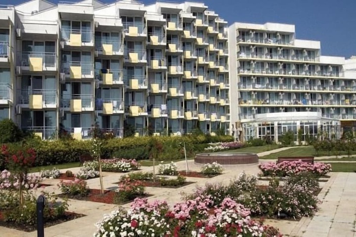 Hotel 51 of 52