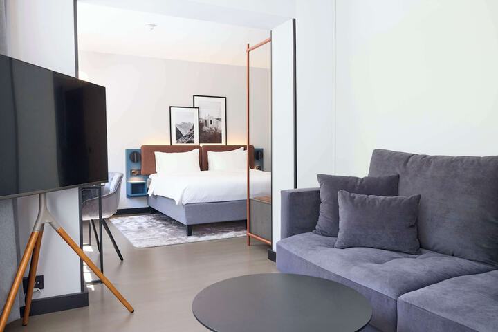 Room 21 of 59