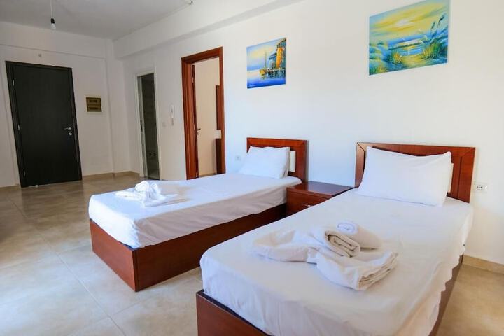 Room 2 of 45