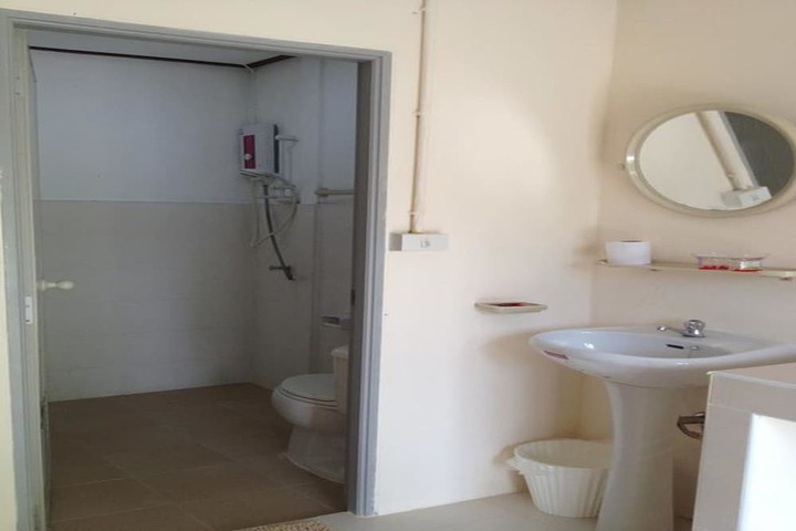 Room 14 of 24