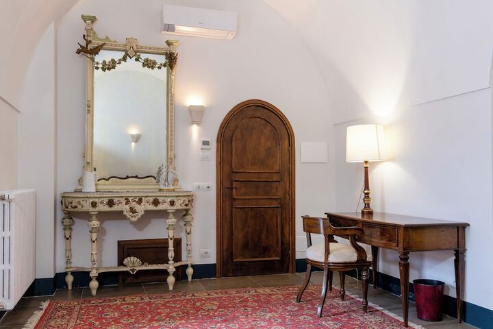 Room 46 of 124