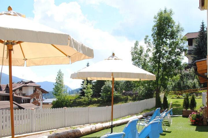 Sundeck 58 of 70