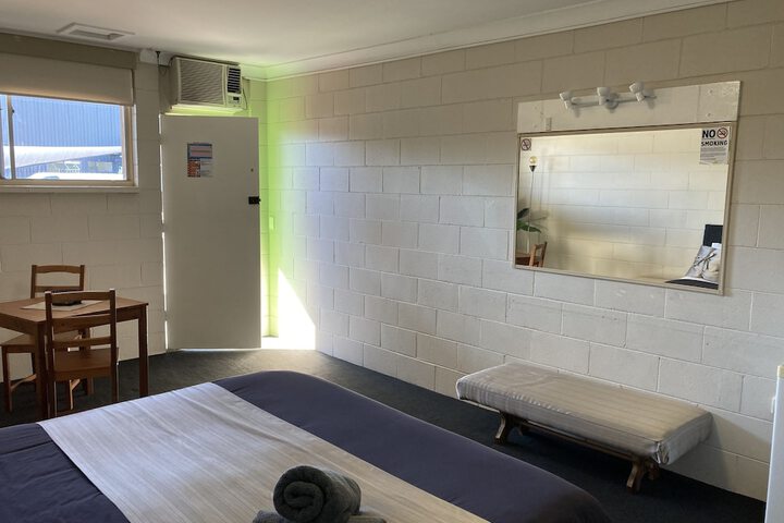 Room 21 of 68