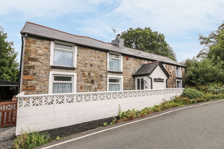 Llwynyfesen Ammanford