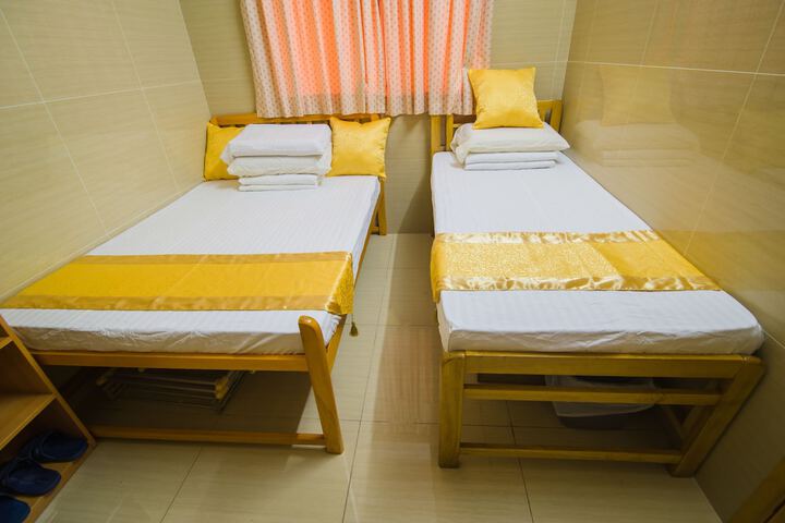 Room 26 of 110