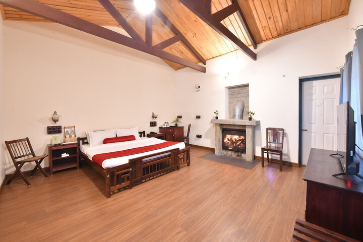 Room 4 of 11
