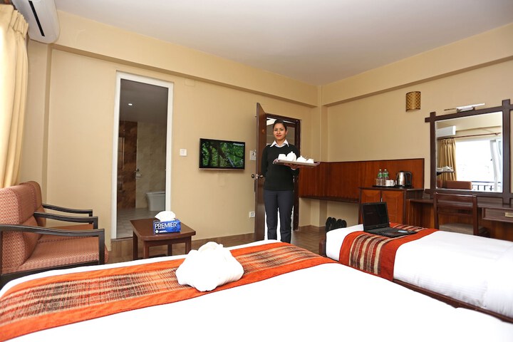Room 43 of 76