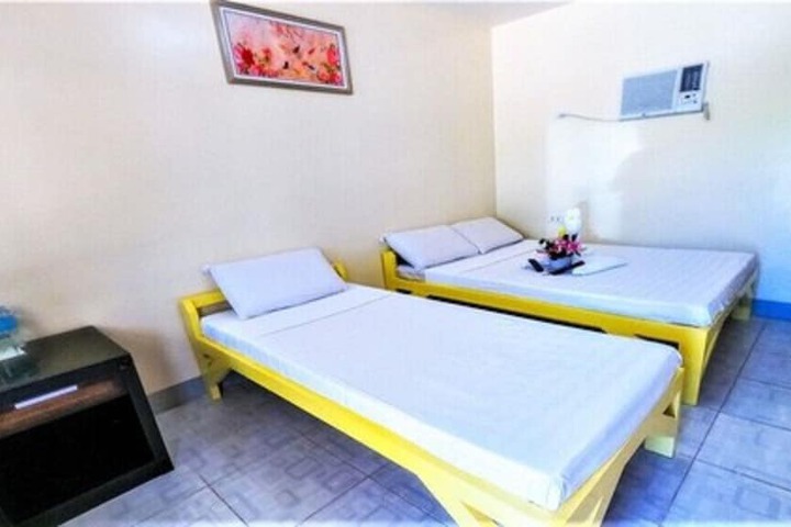 Room 12 of 29