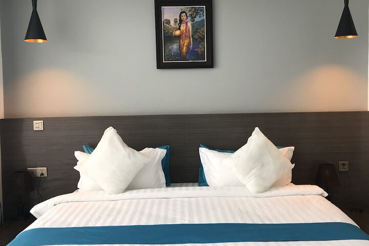 Room 25 of 51
