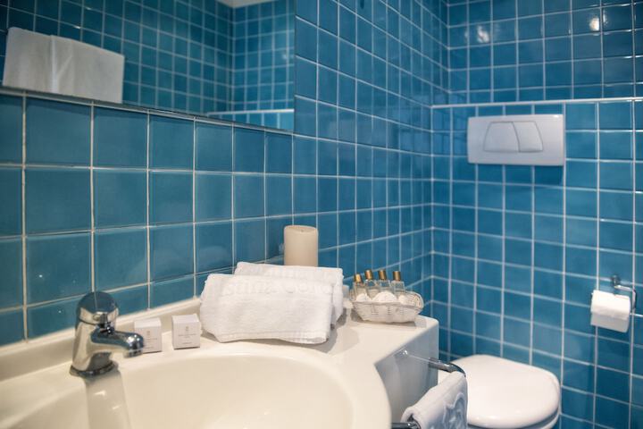 Bathroom Interior Photo