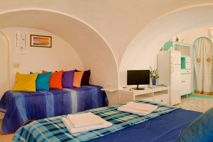 Room 5 of 36