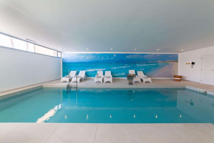 Pool 126 of 237