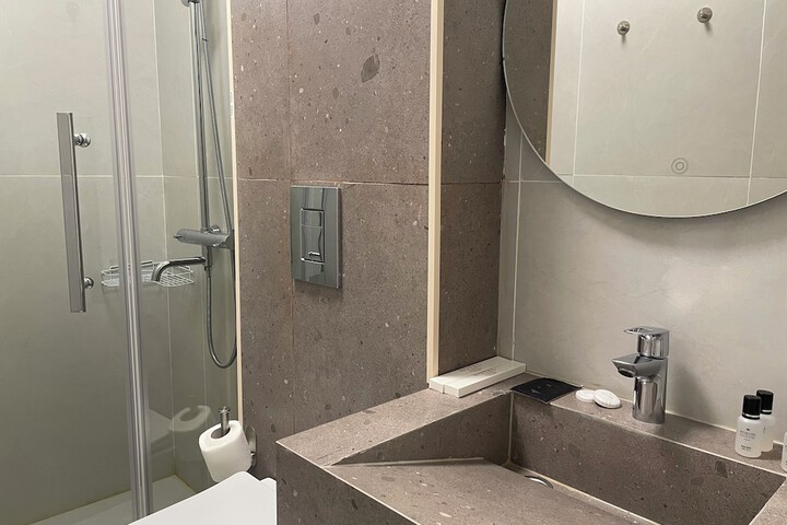Room 116 of 127