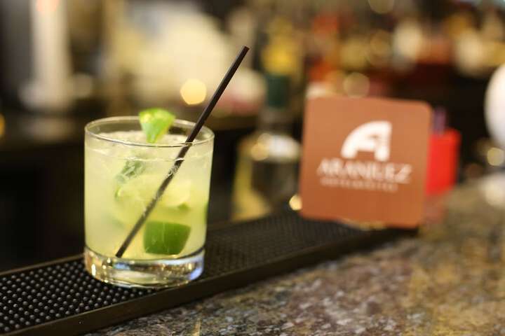 Lounge 124 of 152