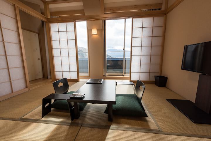 Room 26 of 127