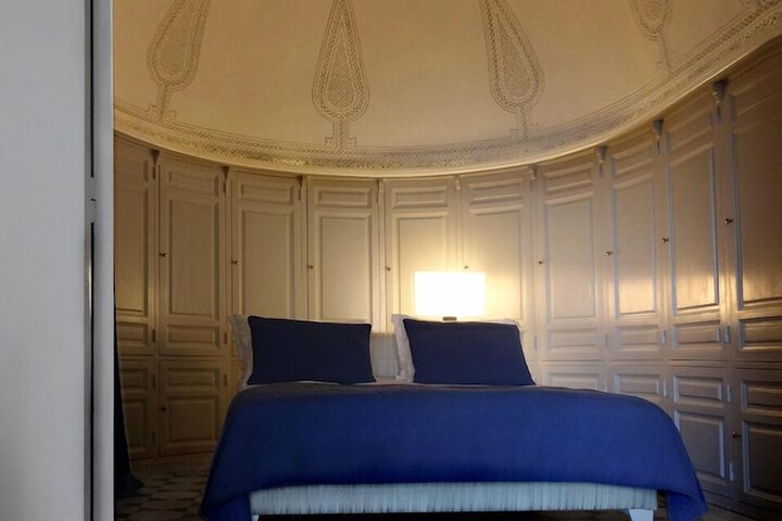 Room 26 of 65