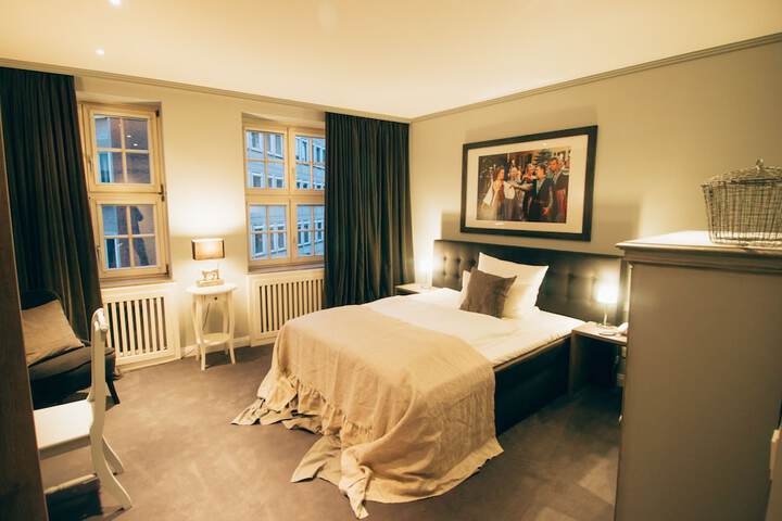 Room 10 of 47