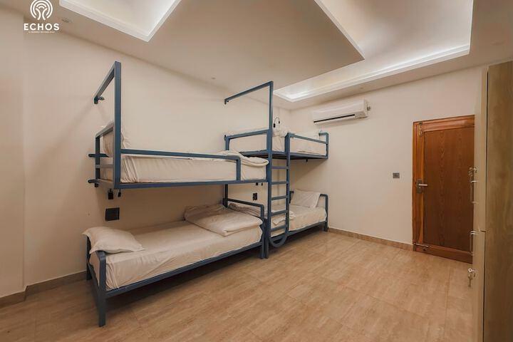Room 6 of 52