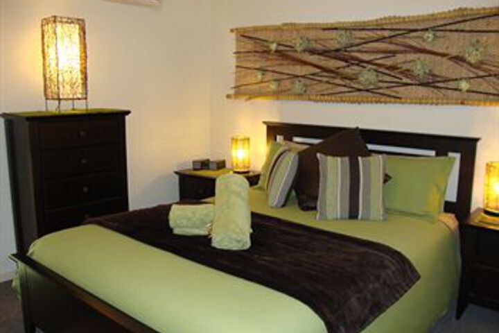 Room 6 of 27