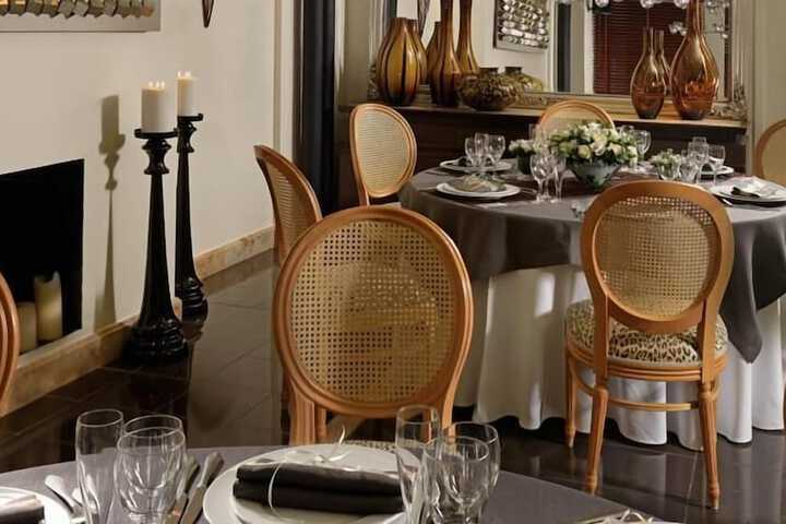 Dining 133 of 139