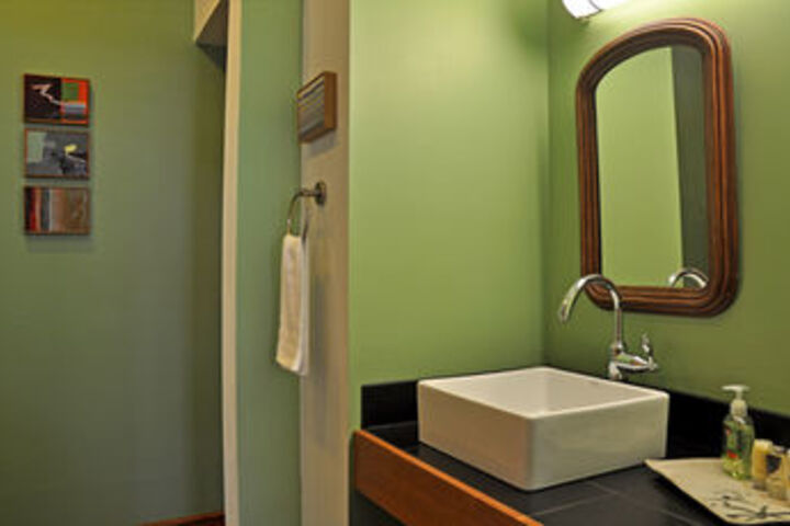 Room 3 of 20