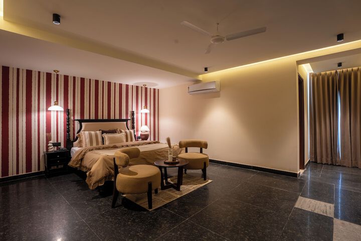 Room 40 of 69