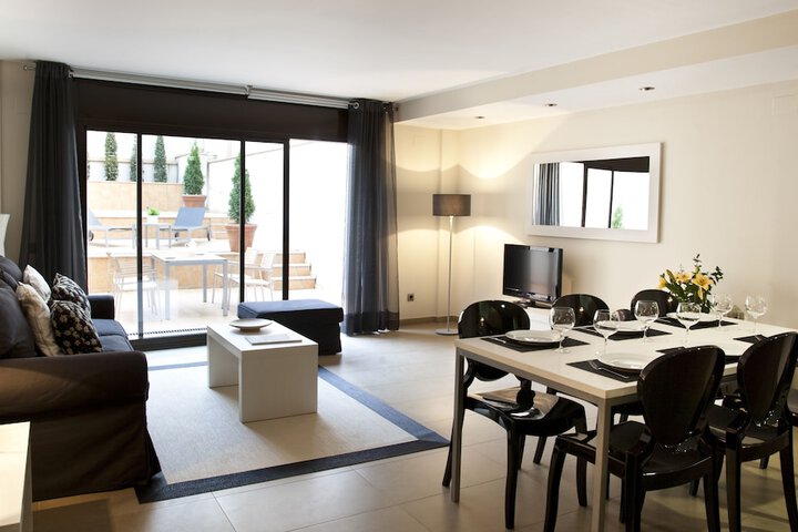 Room 18 of 32