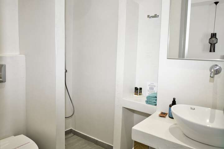 Clean Restrooms