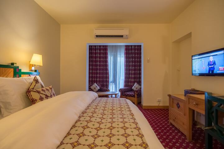 Room 5 of 49