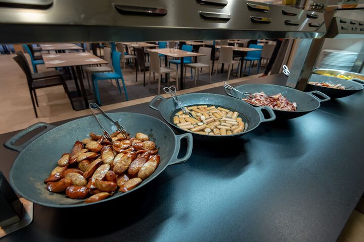 Breakfast buffet